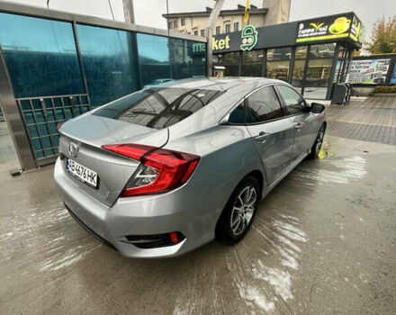 Серый Хонда Цивик, объемом двигателя 2 л и пробегом 102 тыс. км за 13000 $, фото 4 на Automoto.ua