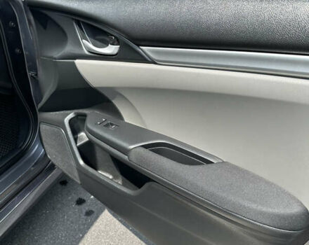 Серый Хонда Цивик, объемом двигателя 2 л и пробегом 78 тыс. км за 13800 $, фото 13 на Automoto.ua