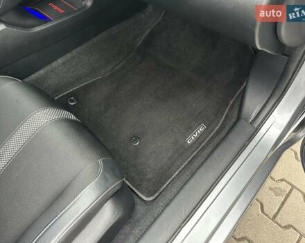 Серый Хонда Цивик, объемом двигателя 1.6 л и пробегом 91 тыс. км за 17000 $, фото 46 на Automoto.ua