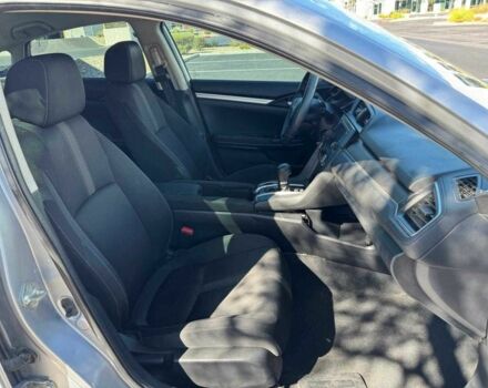 Серый Хонда Цивик, объемом двигателя 2 л и пробегом 118 тыс. км за 4400 $, фото 4 на Automoto.ua