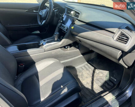 Серый Хонда Цивик, объемом двигателя 1.5 л и пробегом 21 тыс. км за 16700 $, фото 3 на Automoto.ua