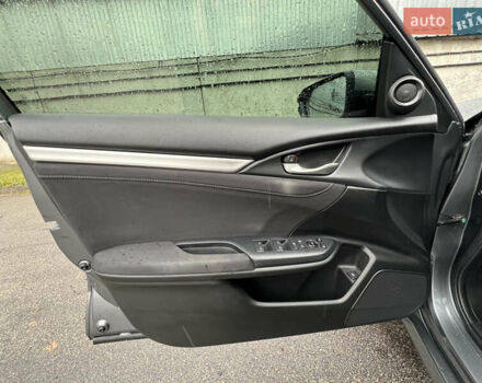 Серый Хонда Цивик, объемом двигателя 1.6 л и пробегом 30 тыс. км за 23300 $, фото 10 на Automoto.ua