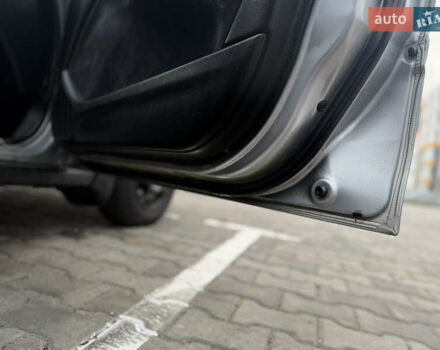 Сірий Хонда Сівік, об'ємом двигуна 1.5 л та пробігом 160 тис. км за 1999 $, фото 3 на Automoto.ua