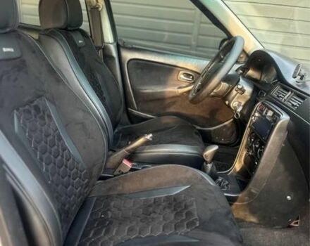 Серый Хонда Цивик, объемом двигателя 1.4 л и пробегом 250 тыс. км за 2000 $, фото 9 на Automoto.ua