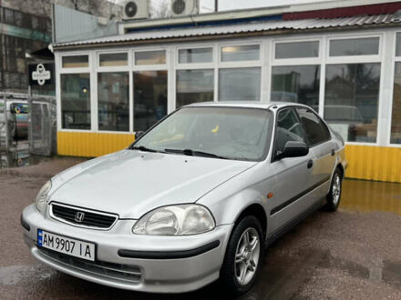 Серый Хонда Цивик, объемом двигателя 1.6 л и пробегом 237 тыс. км за 3400 $, фото 1 на Automoto.ua