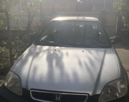 Серый Хонда Цивик, объемом двигателя 1.49 л и пробегом 300 тыс. км за 2300 $, фото 1 на Automoto.ua