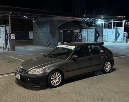 Серый Хонда Цивик, объемом двигателя 1.4 л и пробегом 240 тыс. км за 5000 $, фото 1 на Automoto.ua