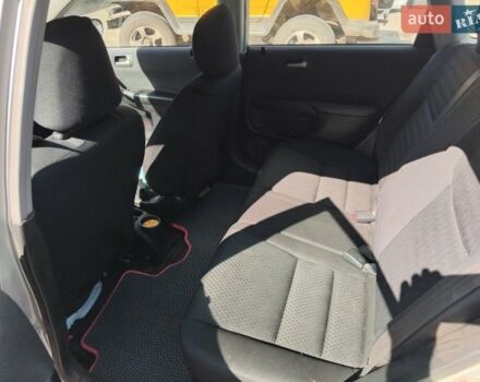 Серый Хонда Цивик, объемом двигателя 1.7 л и пробегом 270 тыс. км за 3100 $, фото 1 на Automoto.ua