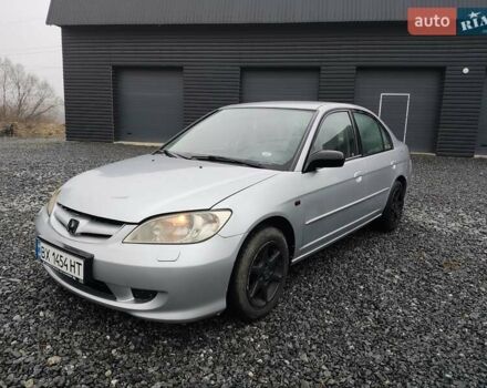 Серый Хонда Цивик, объемом двигателя 1.7 л и пробегом 156 тыс. км за 3999 $, фото 1 на Automoto.ua