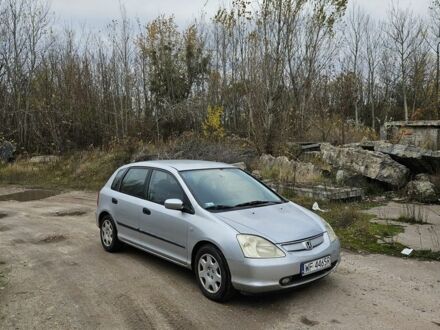 Серый Хонда Цивик, объемом двигателя 0 л и пробегом 330 тыс. км за 1907 $, фото 1 на Automoto.ua