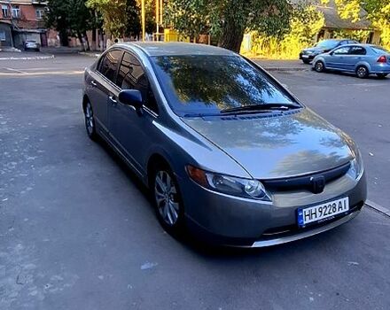 Серый Хонда Цивик, объемом двигателя 1.8 л и пробегом 280 тыс. км за 4800 $, фото 1 на Automoto.ua