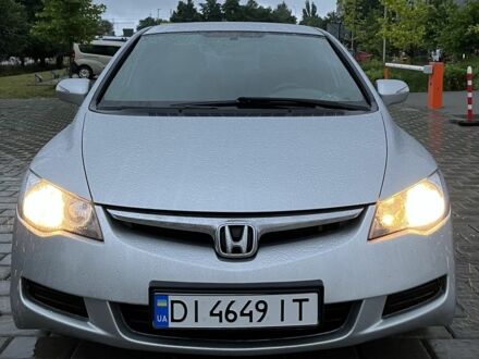 Хонда Сівік 2006 у Рівному на Automoto.ua Сірий Хонда Сівік, об'ємом двигуна 1.8 л та пробігом 223 тис. км за 6300 $, фото 1 на Automoto.ua