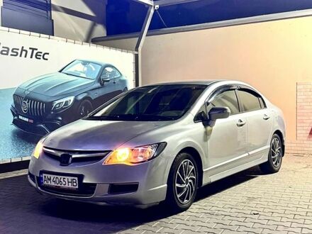 Серый Хонда Цивик, объемом двигателя 1.8 л и пробегом 316 тыс. км за 6200 $, фото 1 на Automoto.ua