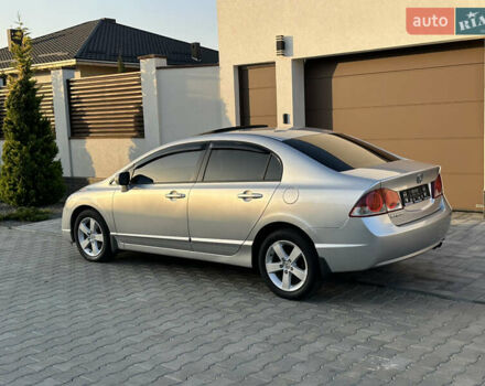 Серый Хонда Цивик, объемом двигателя 1.8 л и пробегом 176 тыс. км за 7999 $, фото 1 на Automoto.ua