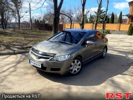 Хонда Цивик 2007 в Харькове на Automoto.ua Серый Хонда Цивик, объемом двигателя 1.8 л и пробегом 220 тыс. км за 4999 $, фото 1 на Automoto.ua