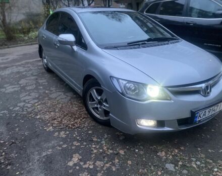 Серый Хонда Цивик, объемом двигателя 1.8 л и пробегом 250 тыс. км за 4900 $, фото 1 на Automoto.ua