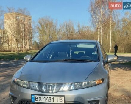 Серый Хонда Цивик, объемом двигателя 1.3 л и пробегом 230 тыс. км за 4800 $, фото 1 на Automoto.ua