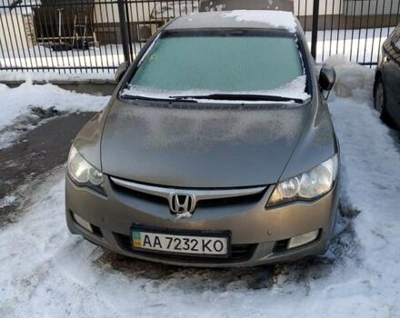 Серый Хонда Цивик, объемом двигателя 1.8 л и пробегом 187 тыс. км за 6900 $, фото 1 на Automoto.ua