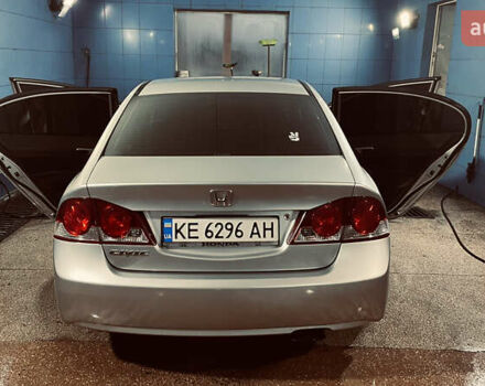 Серый Хонда Цивик, объемом двигателя 1.8 л и пробегом 199 тыс. км за 7500 $, фото 1 на Automoto.ua