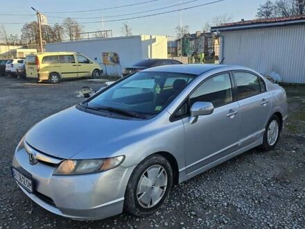 Серый Хонда Цивик, объемом двигателя 1.3 л и пробегом 200 тыс. км за 2900 $, фото 1 на Automoto.ua