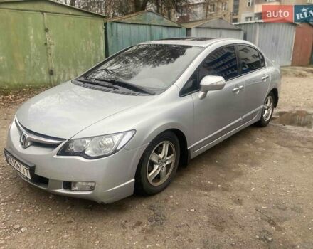 Серый Хонда Цивик, объемом двигателя 1.8 л и пробегом 250 тыс. км за 4800 $, фото 1 на Automoto.ua