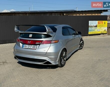 Серый Хонда Цивик, объемом двигателя 1.8 л и пробегом 237 тыс. км за 3500 $, фото 1 на Automoto.ua