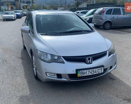 Серый Хонда Цивик, объемом двигателя 1.8 л и пробегом 187 тыс. км за 5800 $, фото 1 на Automoto.ua