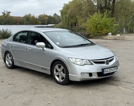 Серый Хонда Цивик, объемом двигателя 1.8 л и пробегом 380 тыс. км за 5800 $, фото 1 на Automoto.ua