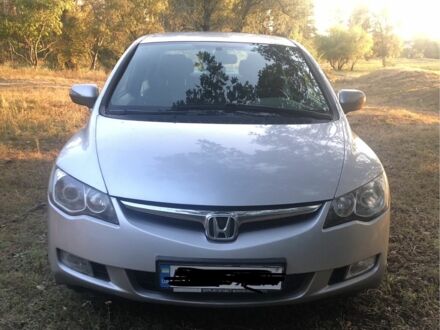 Хонда Цивик 2008 в Малине на Automoto.ua Серый Хонда Цивик, объемом двигателя 1.8 л и пробегом 330 тыс. км за 5850 $, фото 1 на Automoto.ua