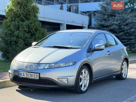 Серый Хонда Цивик, объемом двигателя 1.8 л и пробегом 290 тыс. км за 6500 $, фото 1 на Automoto.ua