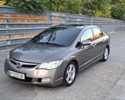 Серый Хонда Цивик, объемом двигателя 1.8 л и пробегом 257 тыс. км за 6700 $, фото 1 на Automoto.ua
