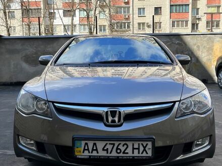 Хонда Сівік 2008 у Києві на Automoto.ua Сірий Хонда Сівік, об'ємом двигуна 1.8 л та пробігом 296 тис. км за 5500 $, фото 1 на Automoto.ua