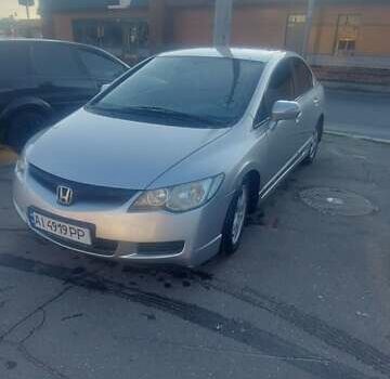 Серый Хонда Цивик, объемом двигателя 1.8 л и пробегом 307 тыс. км за 5500 $, фото 1 на Automoto.ua