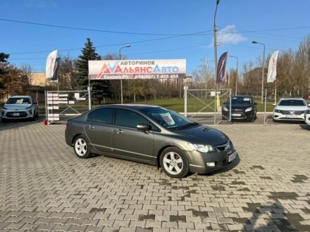 Серый Хонда Цивик, объемом двигателя 1.8 л и пробегом 339 тыс. км за 6400 $, фото 1 на Automoto.ua