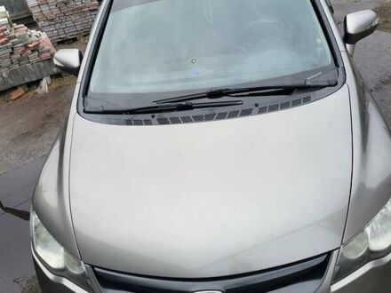 Серый Хонда Цивик, объемом двигателя 1.8 л и пробегом 220 тыс. км за 6900 $, фото 1 на Automoto.ua