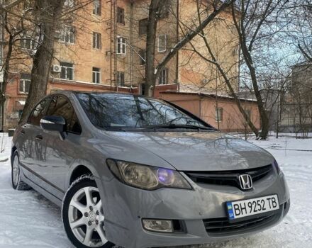 Серый Хонда Цивик, объемом двигателя 1.3 л и пробегом 311 тыс. км за 6100 $, фото 1 на Automoto.ua