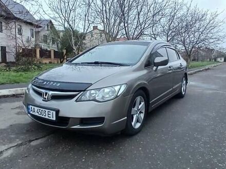 Серый Хонда Цивик, объемом двигателя 1.8 л и пробегом 268 тыс. км за 5800 $, фото 1 на Automoto.ua