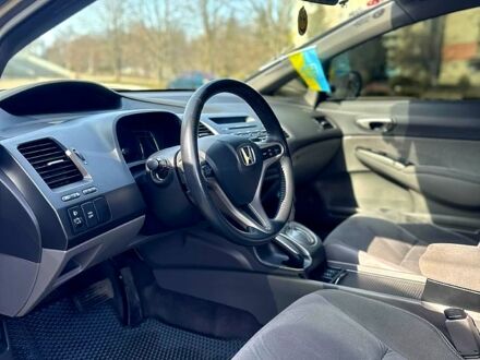 Хонда Сівік 2008 у Лозовой на Automoto.ua Сірий Хонда Сівік, об'ємом двигуна 1.3 л та пробігом 148 тис. км за 7300 $, фото 1 на Automoto.ua