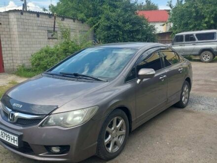 Хонда Цивик 2009 в Киеве на Automoto.ua Серый Хонда Цивик, объемом двигателя 1.3 л и пробегом 153 тыс. км за 10000 $, фото 1 на Automoto.ua