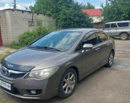 Серый Хонда Цивик, объемом двигателя 1.3 л и пробегом 153 тыс. км за 10000 $, фото 1 на Automoto.ua
