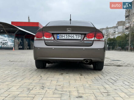 Хонда Цивик 2009 в Херсоне на Automoto.ua Серый Хонда Цивик, объемом двигателя 1.34 л и пробегом 253 тыс. км за 6550 $, фото 1 на Automoto.ua