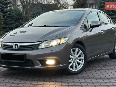 Серый Хонда Цивик, объемом двигателя 1.8 л и пробегом 226 тыс. км за 9500 $, фото 1 на Automoto.ua
