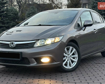 Серый Хонда Цивик, объемом двигателя 1.8 л и пробегом 226 тыс. км за 9500 $, фото 1 на Automoto.ua
