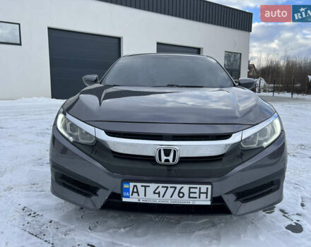 Серый Хонда Цивик, объемом двигателя 2 л и пробегом 199 тыс. км за 12600 $, фото 1 на Automoto.ua