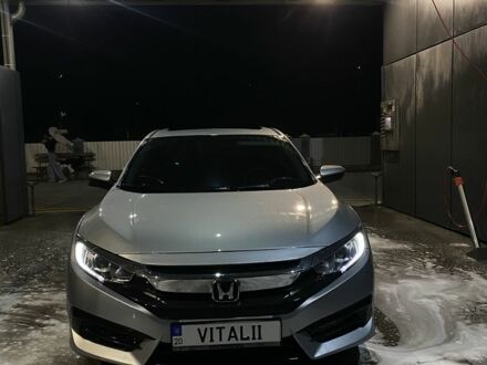 Сірий Хонда Сівік, об'ємом двигуна 2 л та пробігом 140 тис. км за 12700 $, фото 1 на Automoto.ua