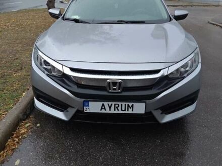 Серый Хонда Цивик, объемом двигателя 2 л и пробегом 61 тыс. км за 12200 $, фото 1 на Automoto.ua