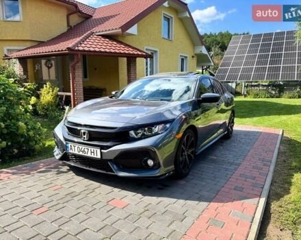 Серый Хонда Цивик, объемом двигателя 1.5 л и пробегом 64 тыс. км за 16300 $, фото 1 на Automoto.ua