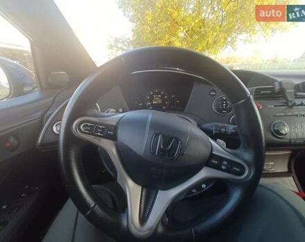 Синий Хонда Цивик, объемом двигателя 1.8 л и пробегом 233 тыс. км за 5900 $, фото 5 на Automoto.ua