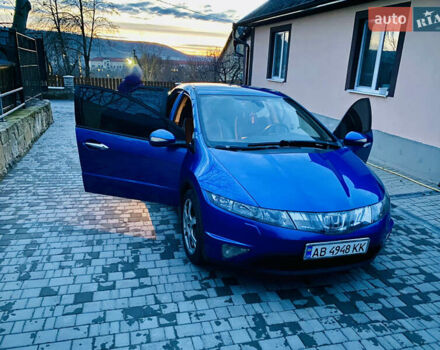 Синий Хонда Цивик, объемом двигателя 1.8 л и пробегом 306 тыс. км за 4800 $, фото 26 на Automoto.ua