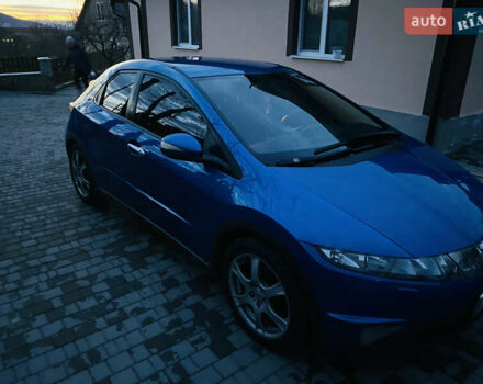 Синий Хонда Цивик, объемом двигателя 1.8 л и пробегом 306 тыс. км за 4800 $, фото 12 на Automoto.ua